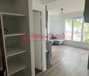 2 Pièces Meublé avec Balcon, Cave et Parking - 925€cc - Photo 6