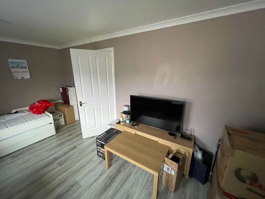 2855L - Hermits Croft, Edinburgh, EH8 9RF - Photo 1