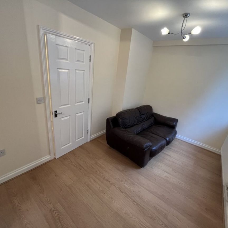 1 bed Apartment - To Let - Photo 1