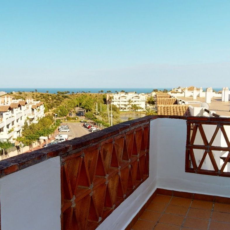 Atico en alquiler en Hospital Xanit, Benalmadena - Photo 1