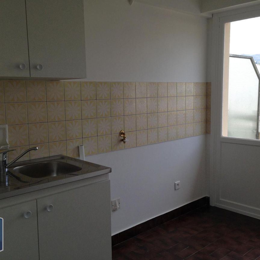 Location Appartement 1 pièce 27m² NICE 06300 - Photo 1