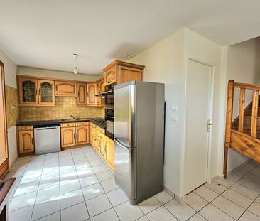 Location Maison 6 pièces 120m² LA ROCHE BLANCHE 63670 - Photo 2