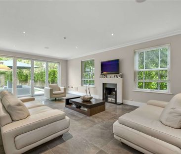 Located in a gated development off of Fairmile Lane, a wonderfully ... - Photo 2