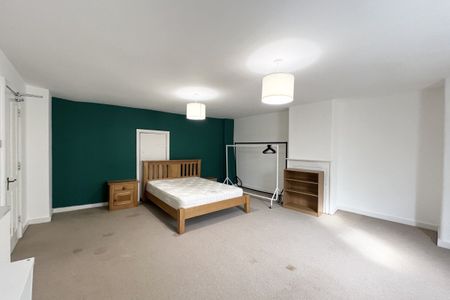 High Street, Bath - Photo 3