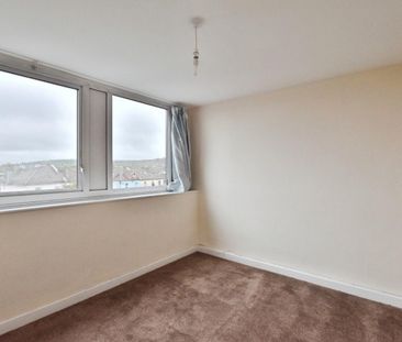 2 bedroom Flat To Let - Photo 1