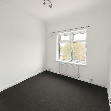 3 bedroom townhouse to rent - Photo 2