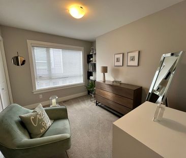 3 bed/3 bath Townhouse in Lake Country - Photo 2