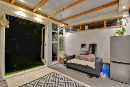 3 bedroom terraced house to rent - Photo 2