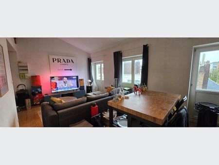 Appartement à Louer à LILLE 560 € - Photo 2