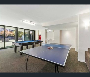 East Perth Luxury Retreat - Photo 5