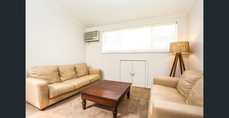 SHARE HOUSE - Perfect Student or FIFO Accommodation - Photo 2