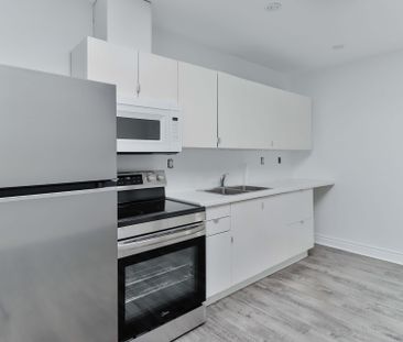 For Lease - 1364 St Clair Avenue Unit# 202, Toronto, Ontario - Photo 1