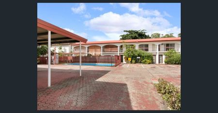 For Rent – Neat & Bright 2-Bedroom Townhouse in Yorkeys Knob, QLD - Photo 3