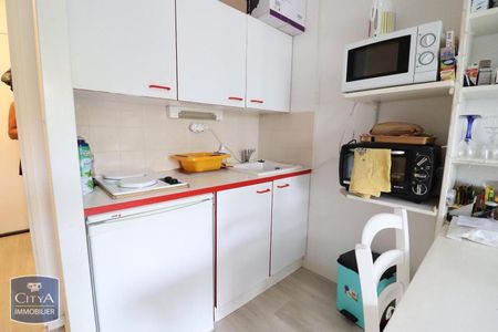 Location Appartement 1 pièce 16m² ROYAN 17200 - Photo 5