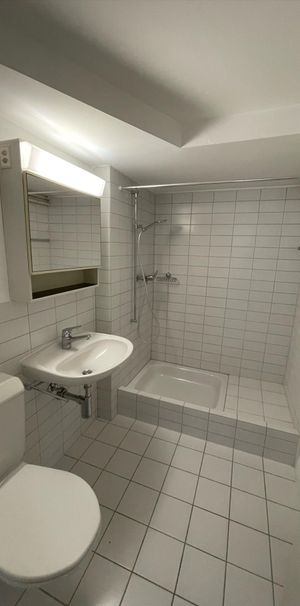 "Helle 1.5-Zimmer-Wohnung im Herzen der Altstadt" - Photo 1