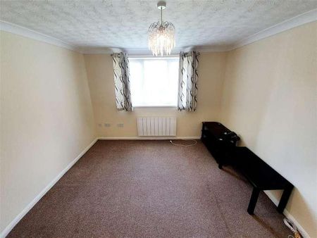 Oliver Close, Rushden, Northants, NN10 - Photo 5