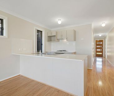 "Modern Low-Maintenance Duplex" - Photo 6