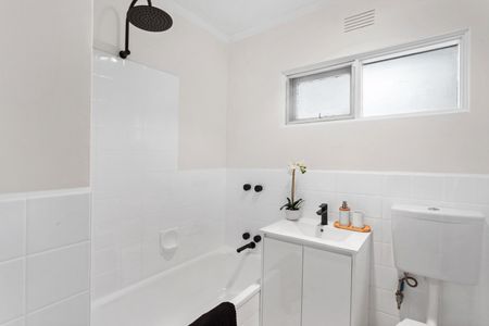 10/21 Glen Street, Hawthorn VIC 3122 - Photo 5