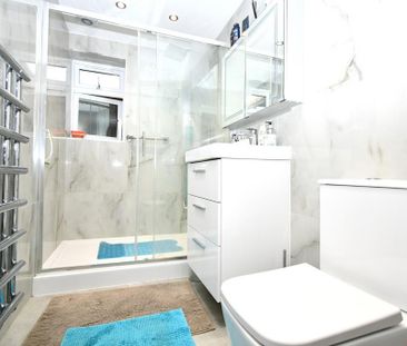 5 bedroom semi-detached house to rent - Photo 2