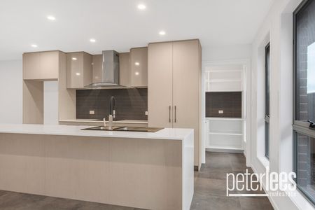 2 / 8 Peppermint Place, Prospect TAS 7250 - Photo 4