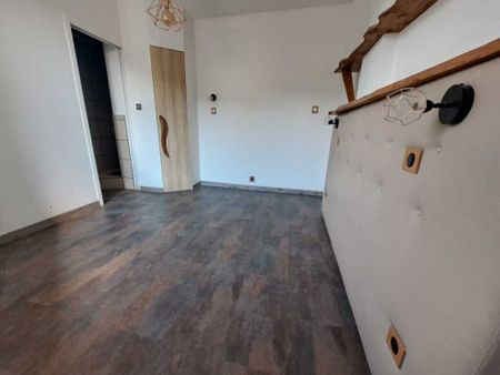 Location Appartement 3 pièces 63m² CONTAMINE SUR ARVE 74130 - Photo 2