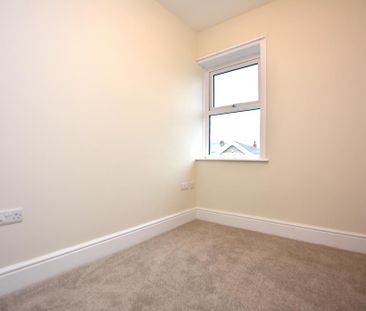 3 bedroom detached house to rent - Photo 4