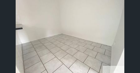 Well Sized Villa in Popular Location - Photo 5