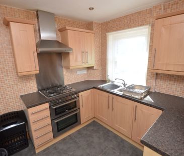3 Bedroom Terraced House - Photo 6