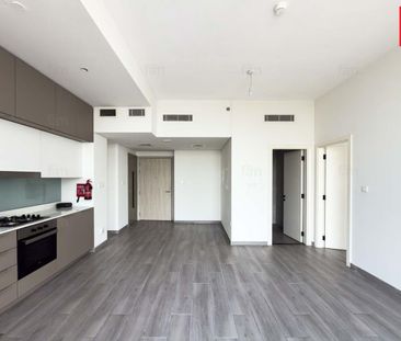 Vacant | Spacious | 4 Cheques | Unfurnished - Photo 3