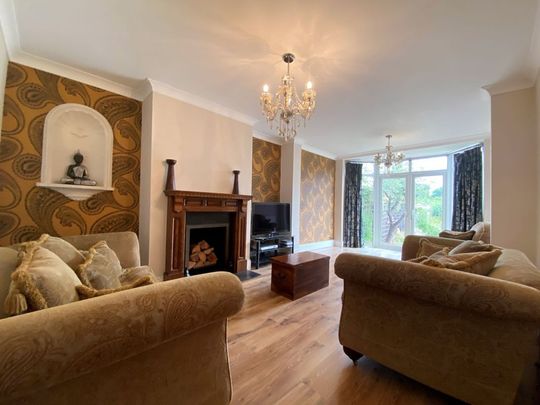 72 Park Road - Golden Stable & Superb HouseLoughborough - Photo 1