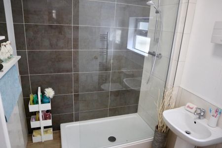 6 bedroom house to rent - Photo 5