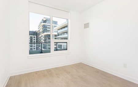 For Lease - 3220 William Coltson Avenue Unit# 628, Oakville, Ontario - Photo 3