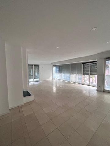 Location Appartement 6 pièces 158m² STRASBOURG 67000 - Photo 2