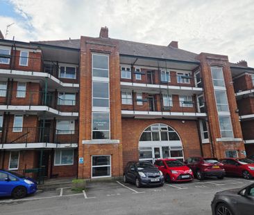 3 bedroom flat to rent - Photo 3