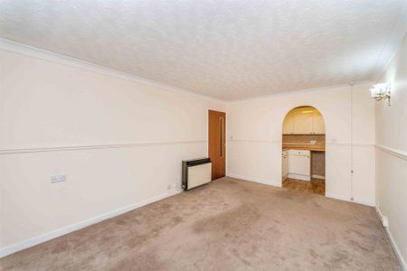 1 bedroom retirement property to rent - Photo 5