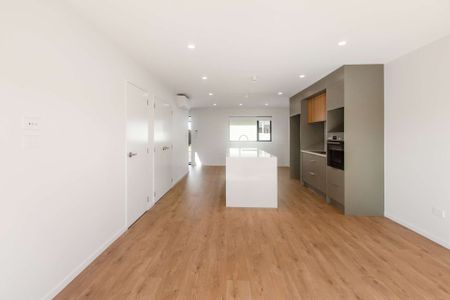 Stunning New Build Home on Claymore Street - Photo 3