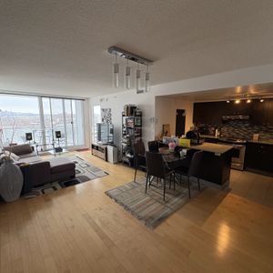 Chambre Ensoleillée, Meublée, Tout Inclu - Photo 2