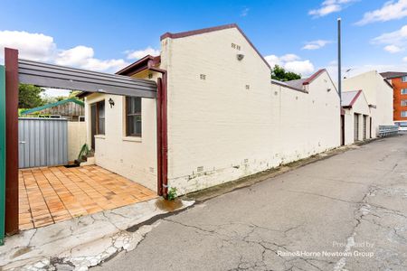 140a Flood Street, Leichhardt, NSW 2040 - Photo 2