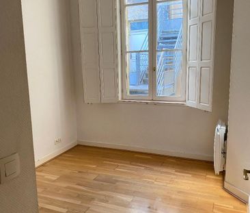 Location Appartement 2 pièces 52m² BORDEAUX 33000 - Photo 4