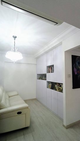 1 Bedroom HDB_FOUR_ROOM at Bukit Batok - Photo 3