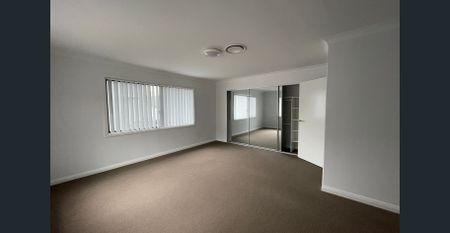 5 Bedroom Double Garage Family House with Independent granny flat - Photo 4