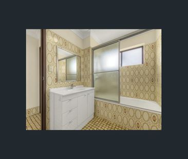 Cute Unit in Perfect Inner City Location - Photo 2