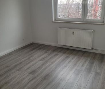 Große 3-Zimmer-Wohnung mit Balkon! - Foto 1