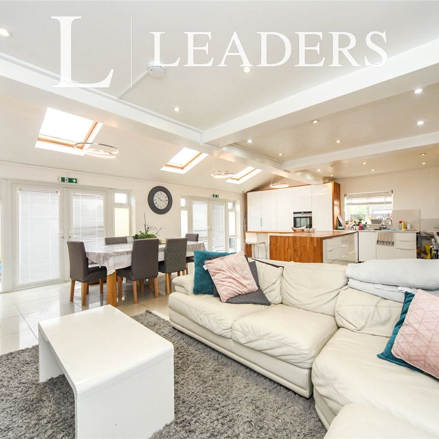 6 bedroom property to rent Black Swan Lane, Luton, Bedfordshire, LU3 - Photo 1