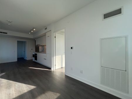 For Lease - 8 Wellesley Street Unit# 2716, Toronto, Ontario - Photo 3