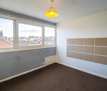 3 bedroom detached house to rent - Photo 3