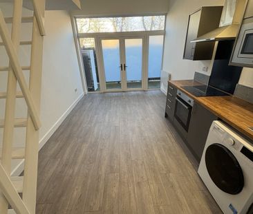 Gold Street - Photo 6