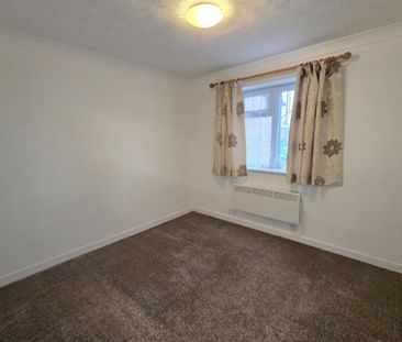 The Crossways, GOSPORT - Photo 2