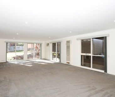 50 Fisher Parade, Ascot Vale VIC 3032 - Photo 4