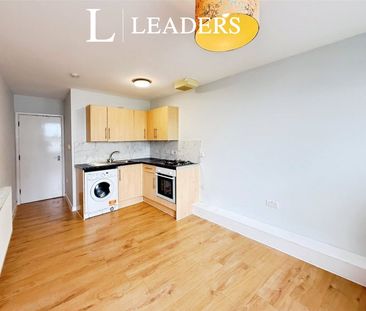 1 bedroom apartment to rent Portman Terrace, Seabourne Road, Bourne... - Photo 5